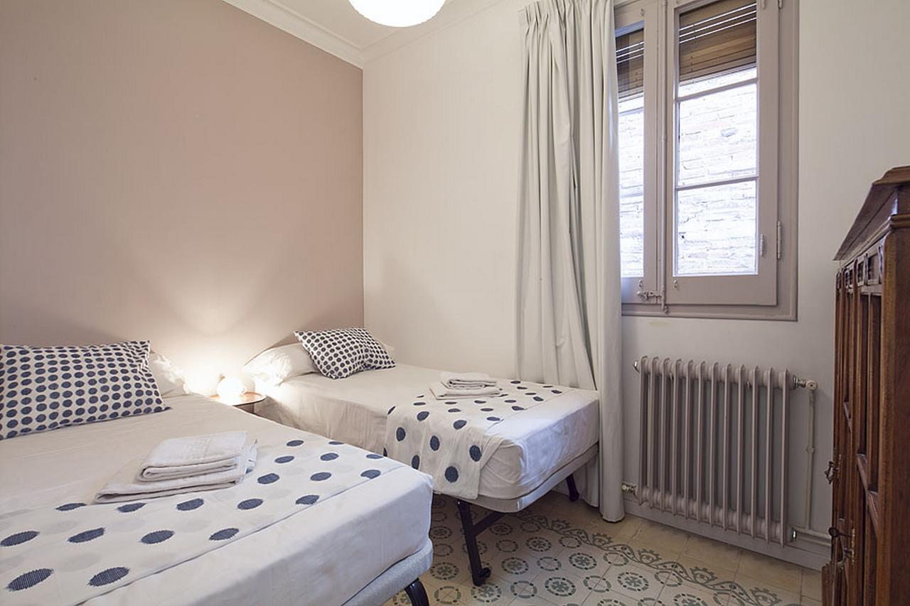 Central And Spacious Family Apartment Barcelona Bagian luar foto