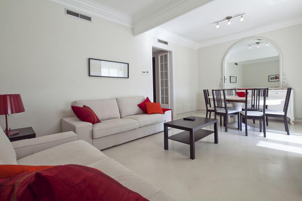 Central And Spacious Family Apartment Barcelona Bagian luar foto